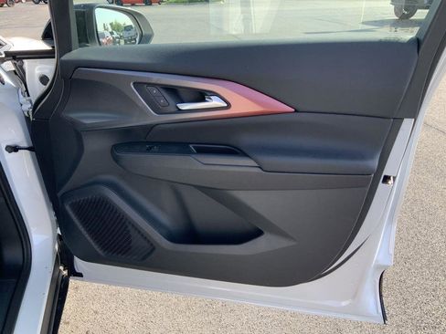 New 2025 Chevrolet Equinox EV RS image 58