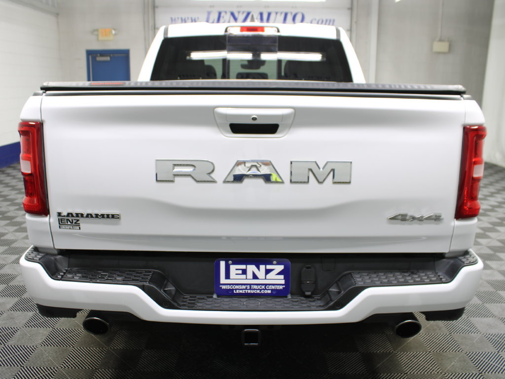 Used 2025 RAM 1500 Laramie w/ Sport Appearance Package AWD/4WD image 39