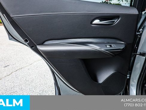 Used 2025 Cadillac XT4 Premium Luxury FWD image 43