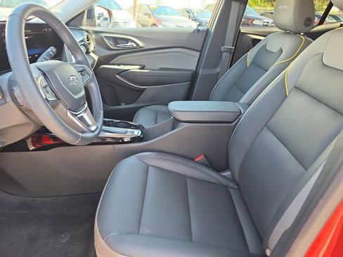 Used 2024 Chevrolet Trax ACTIV w/ Driver Confidence Package FWD image 15