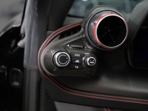 Used 2022 Ferrari F8 Tributo RWD image 48