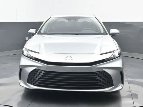 New 2026 Toyota Camry LE image 18