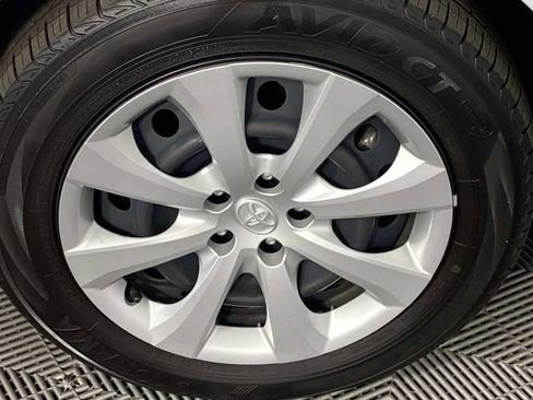 Used 2023 Toyota Corolla LE w/ Carpet Mat Package (TMS) FWD image 27