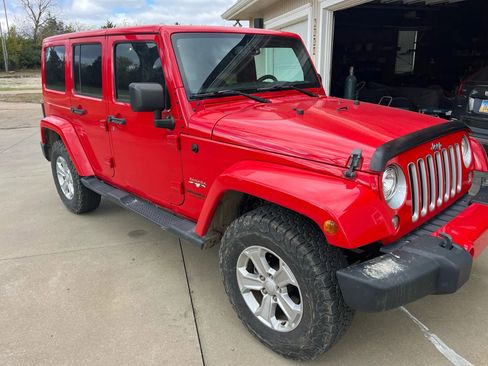 Used 2017 Jeep Wrangler Unlimited Sahara w/ Max Tow Package image 1