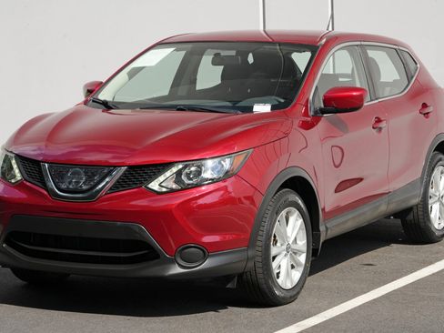 Used 2019 Nissan Rogue Sport S w/ Appearance Package FWD image 41