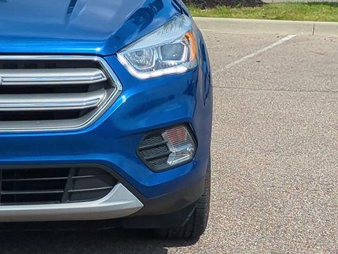 Used 2017 Ford Escape Titanium FWD image 10