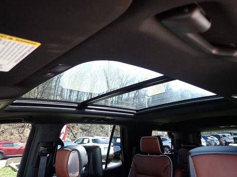 Used 2023 GMC Yukon Denali Ultimate image 25