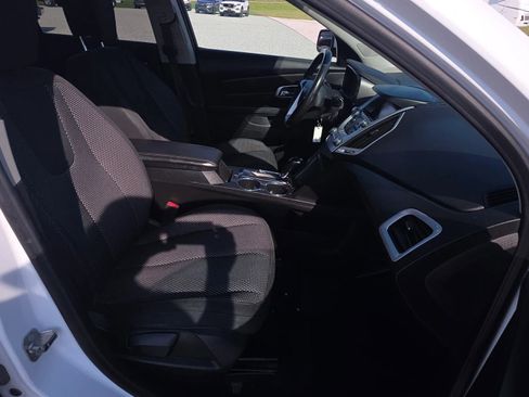 Used 2017 GMC Terrain SLE w/ Convenience Package image 10