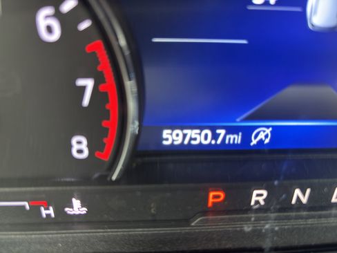 Used 2022 Ford Explorer Limited w/ Equipment Group 301A image 9