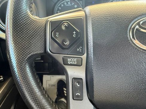 Used 2016 Toyota Tacoma TRD Sport w/ Towing Package image 25