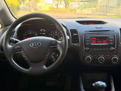 Used 2018 Kia Forte LX FWD image 19