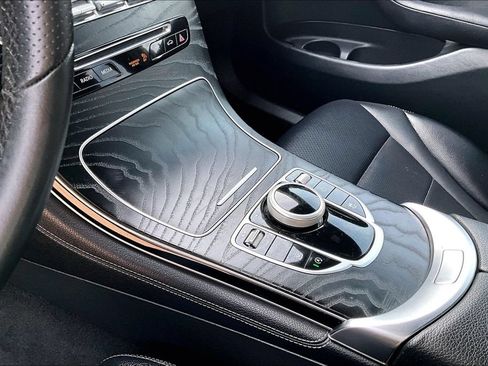 Used 2018 Mercedes-Benz GLC 300 image 19