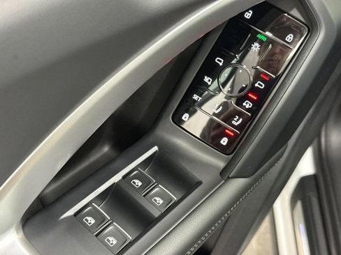 Certified 2025 Audi Q5 Premium w/ Convenience Package AWD/4WD image 18