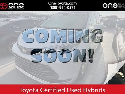 Certified 2023 Toyota Sienna Platinum