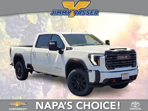 Used 2025 GMC Sierra 2500 AT4 AWD/4WD image 1