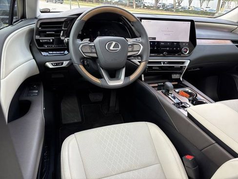 Used 2025 Lexus RX 350 Premium Plus w/ Convenience Package AWD/4WD image 16