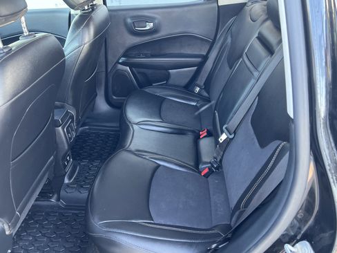 Used 2019 Jeep Compass Latitude image 35