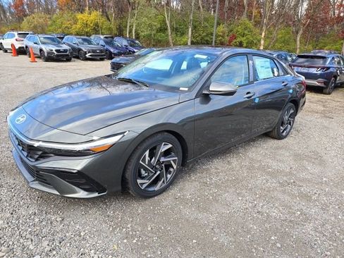 New 2026 Hyundai Elantra Limited image 1