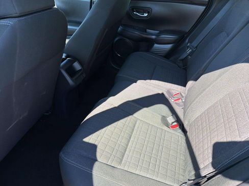 Used 2023 Honda HR-V LX image 23