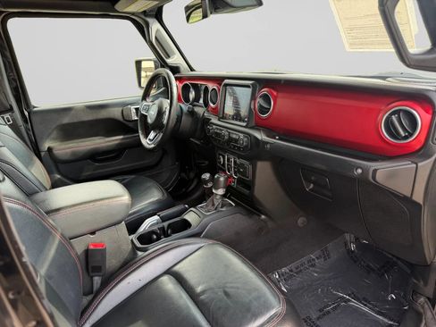 Used 2020 Jeep Gladiator Rubicon AWD/4WD image 32