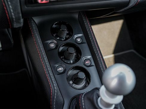 Used 2021 Lotus Evora image 30