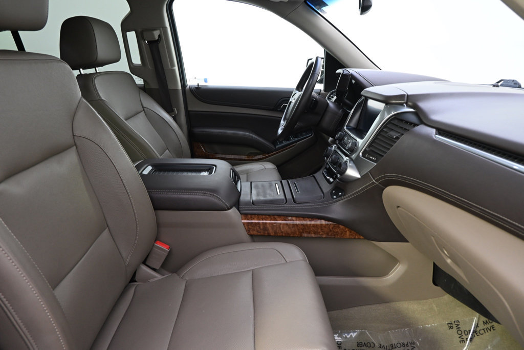 Used 2018 Chevrolet Tahoe Premier AWD/4WD image 16