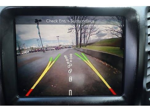 Used 2015 Jeep Cherokee Latitude w/ Cold Weather Group AWD/4WD image 15