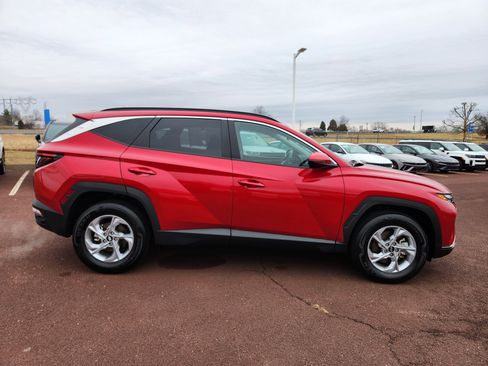 Certified 2022 Hyundai Tucson SEL w/ Cargo Package image 7