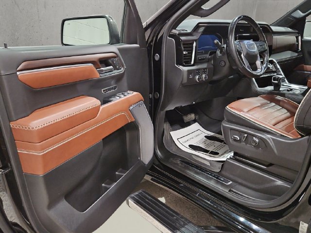 Used 2024 GMC Sierra 1500 Denali Ultimate AWD/4WD image 11
