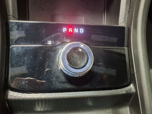 Used 2025 Jeep Grand Cherokee L Altitude image 17