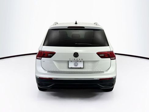 Used 2023 Volkswagen Tiguan SE FWD image 6