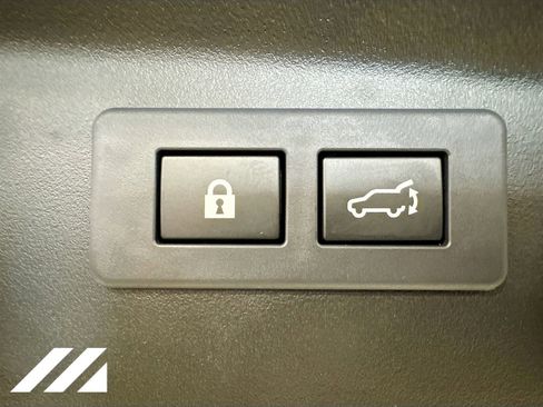 New 2026 Subaru Outback Touring XT image 30