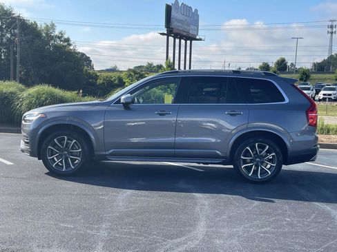 Used 2017 Volvo XC90 T6 Momentum w/ Vision Package AWD/4WD image 4