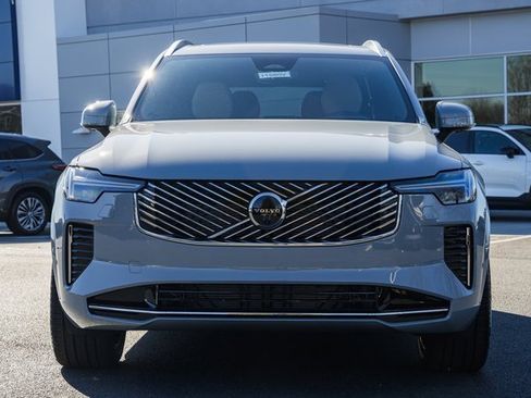 New 2026 Volvo XC90 B6 Ultra image 2