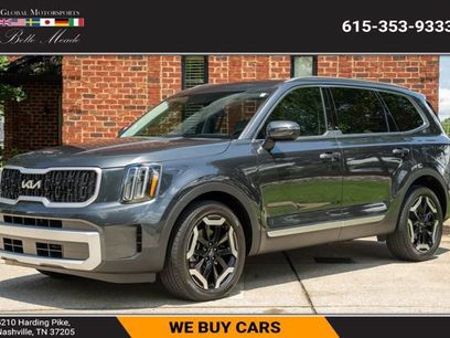Used 2024 Kia Telluride EX w/ EX Captain's Chair Package