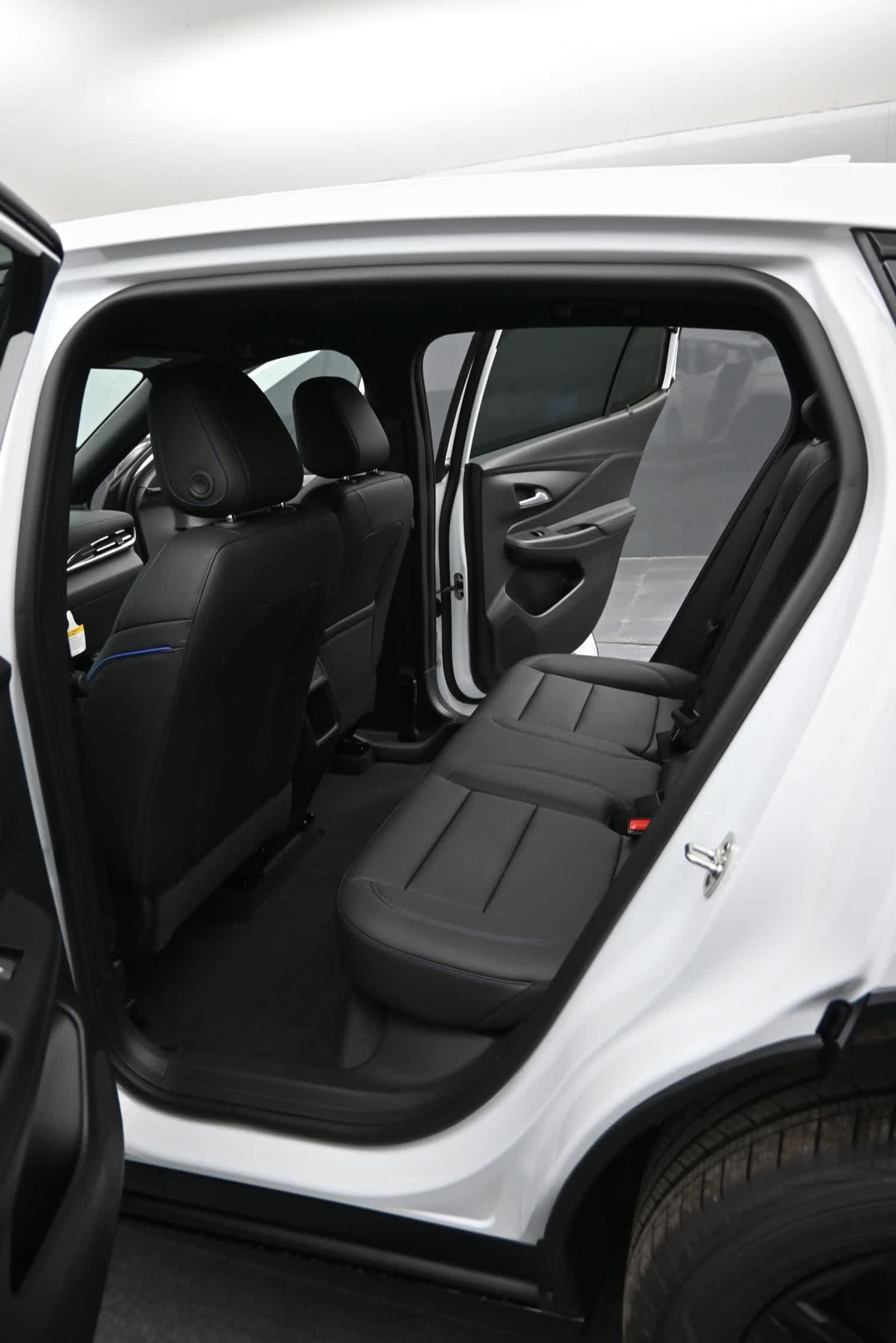 New 2026 Buick Envista Sport Touring w/ Convenience I Package FWD image 16