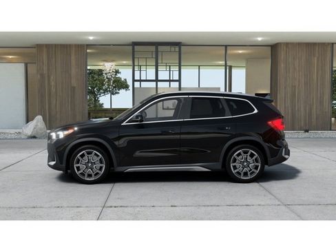 New 2026 BMW X1 xDrive28i w/ Convenience Package AWD/4WD image 4