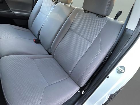 Used 2020 Toyota Tacoma SR image 17