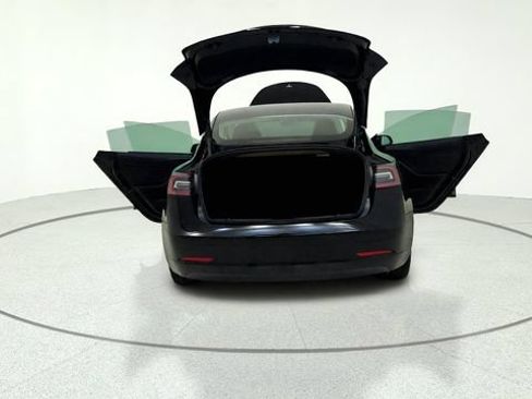 Used 2022 Tesla Model 3 RWD image 14