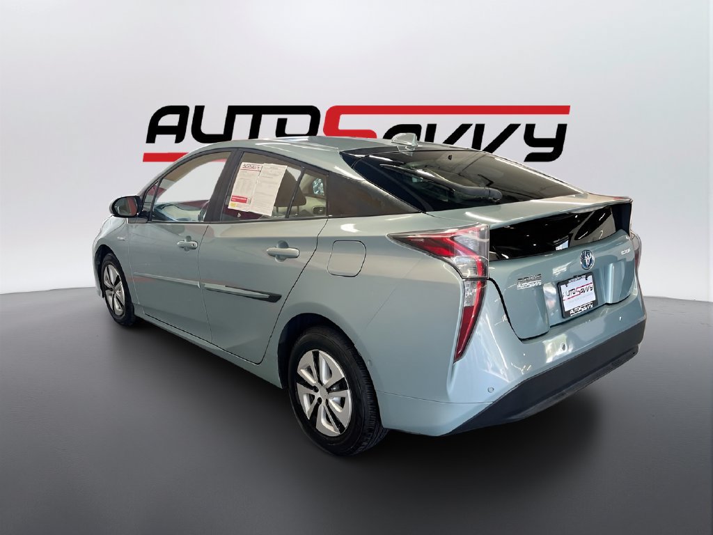 Used 2017 Toyota Prius Four w/ Premium Convenience Package FWD image 5