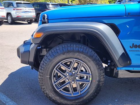 New 2026 Jeep Wrangler Sport AWD/4WD image 9