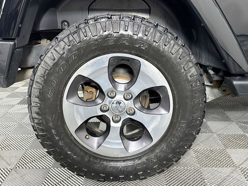 Used 2016 Jeep Wrangler Sahara w/ Dual Top Group image 26