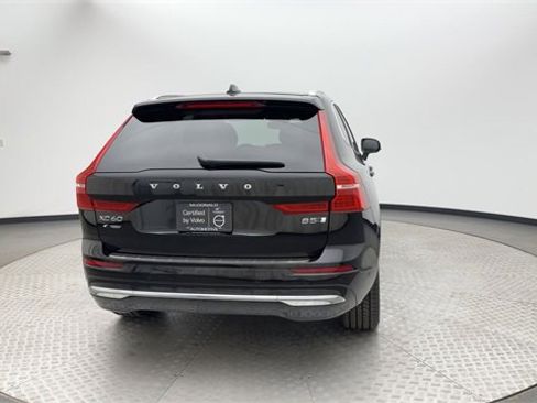 Certified 2023 Volvo XC60 B5 Plus w/ Climate Package image 3