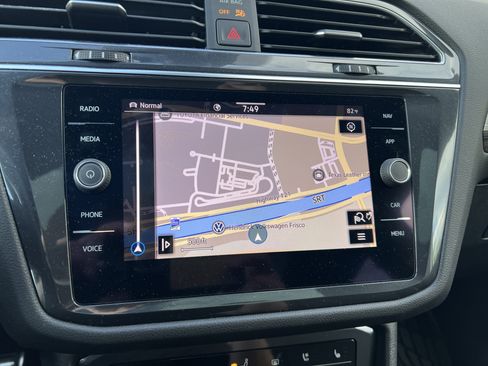 Certified 2022 Volkswagen Tiguan SEL R-Line AWD/4WD image 21