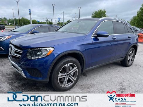 Used 2019 Mercedes-Benz GLC 300 4MATIC image 1