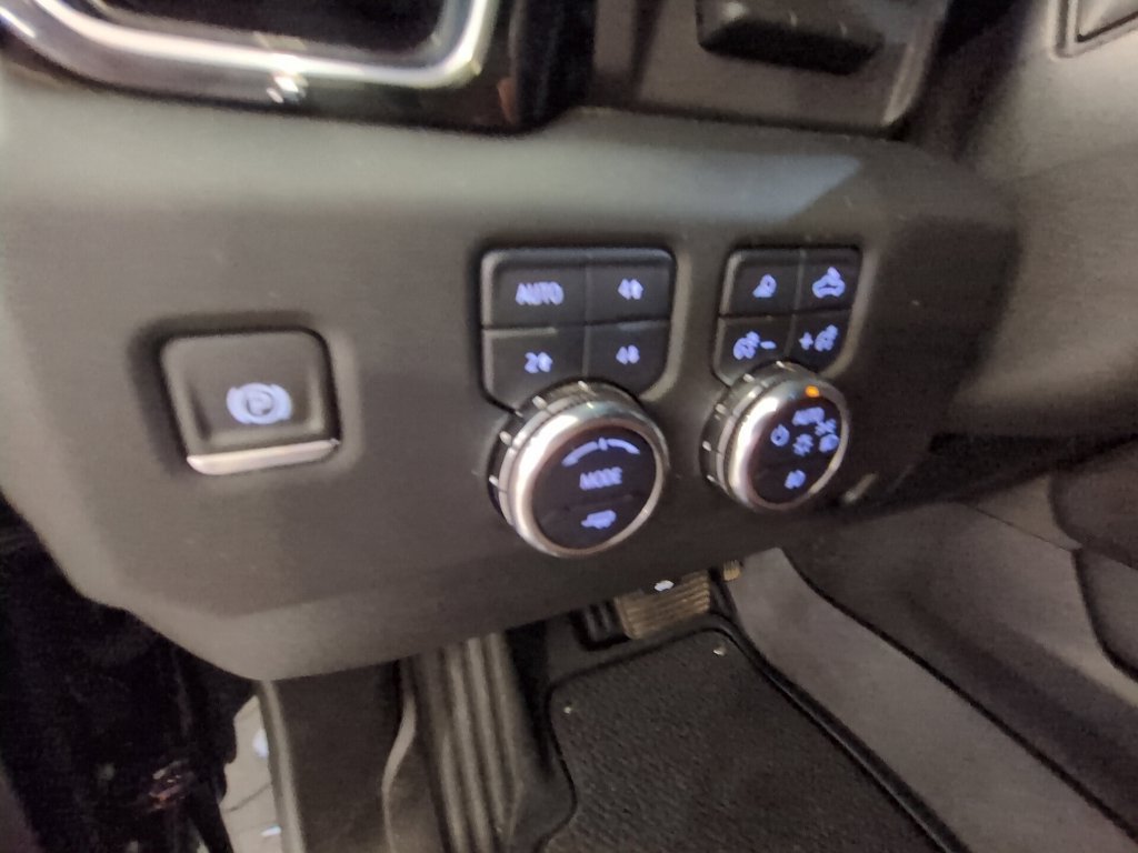 Used 2024 GMC Sierra 2500 Denali Ultimate AWD/4WD image 14
