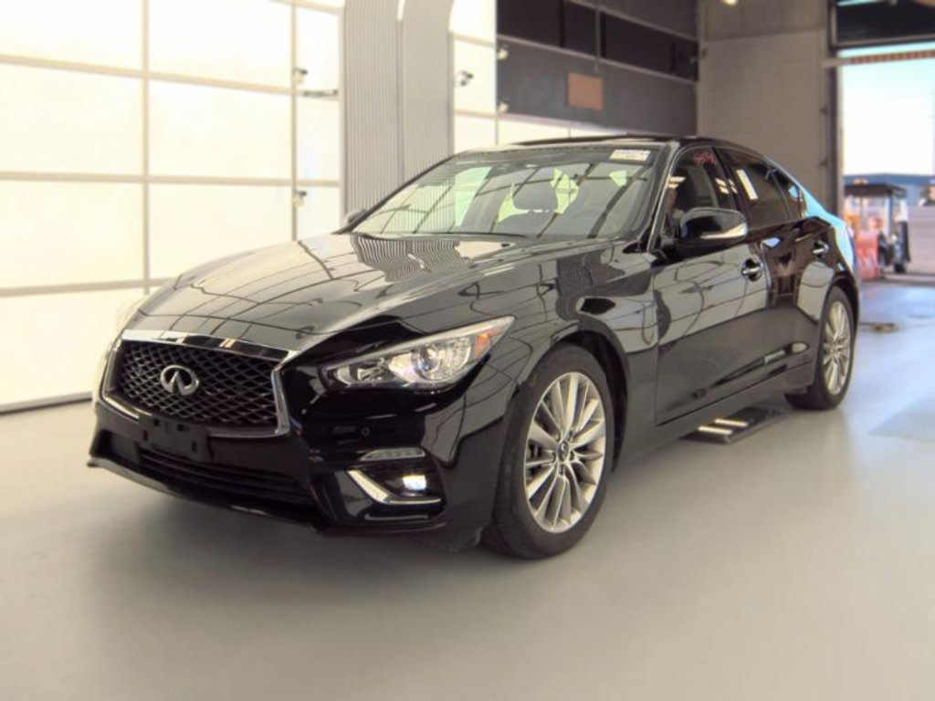 Used 2024 INFINITI Q50 Luxe AWD/4WD image 2