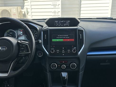 Used 2019 Subaru Crosstrek Hybrid w/ Moonroof Package w/Navigation AWD/4WD image 12