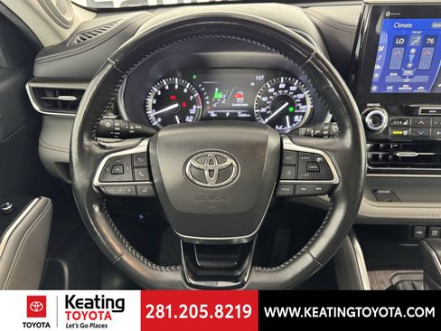 Used 2021 Toyota Highlander Limited AWD/4WD image 29