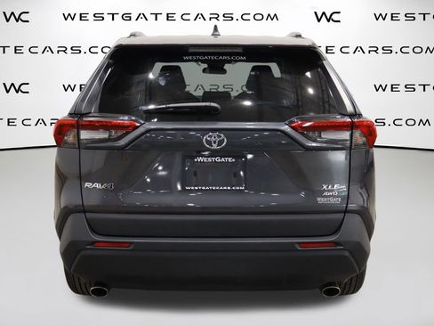 Used 2022 Toyota RAV4 XLE image 7